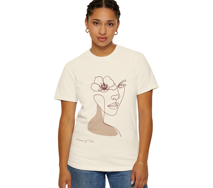The Venus Tee – Minimalist Feminine Line Art T-Shirt