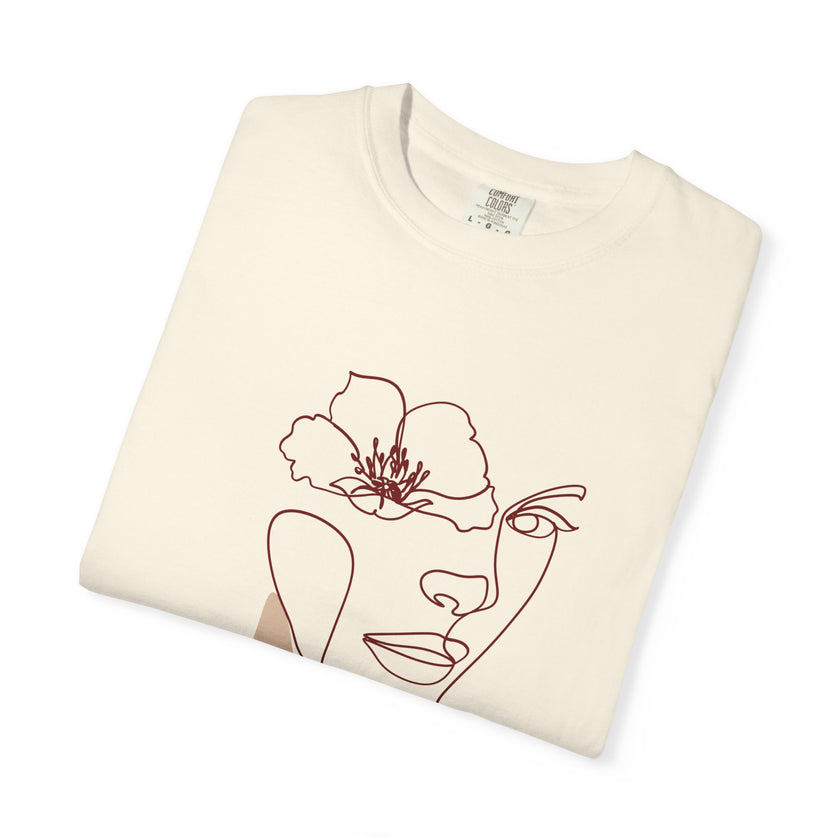 The Venus Tee – Minimalist Feminine Line Art T-Shirt