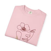 The Venus Tee – Minimalist Feminine Line Art T-Shirt