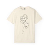 The Queen Tee – Line Art T-Shirt Celebrating the Black Woman