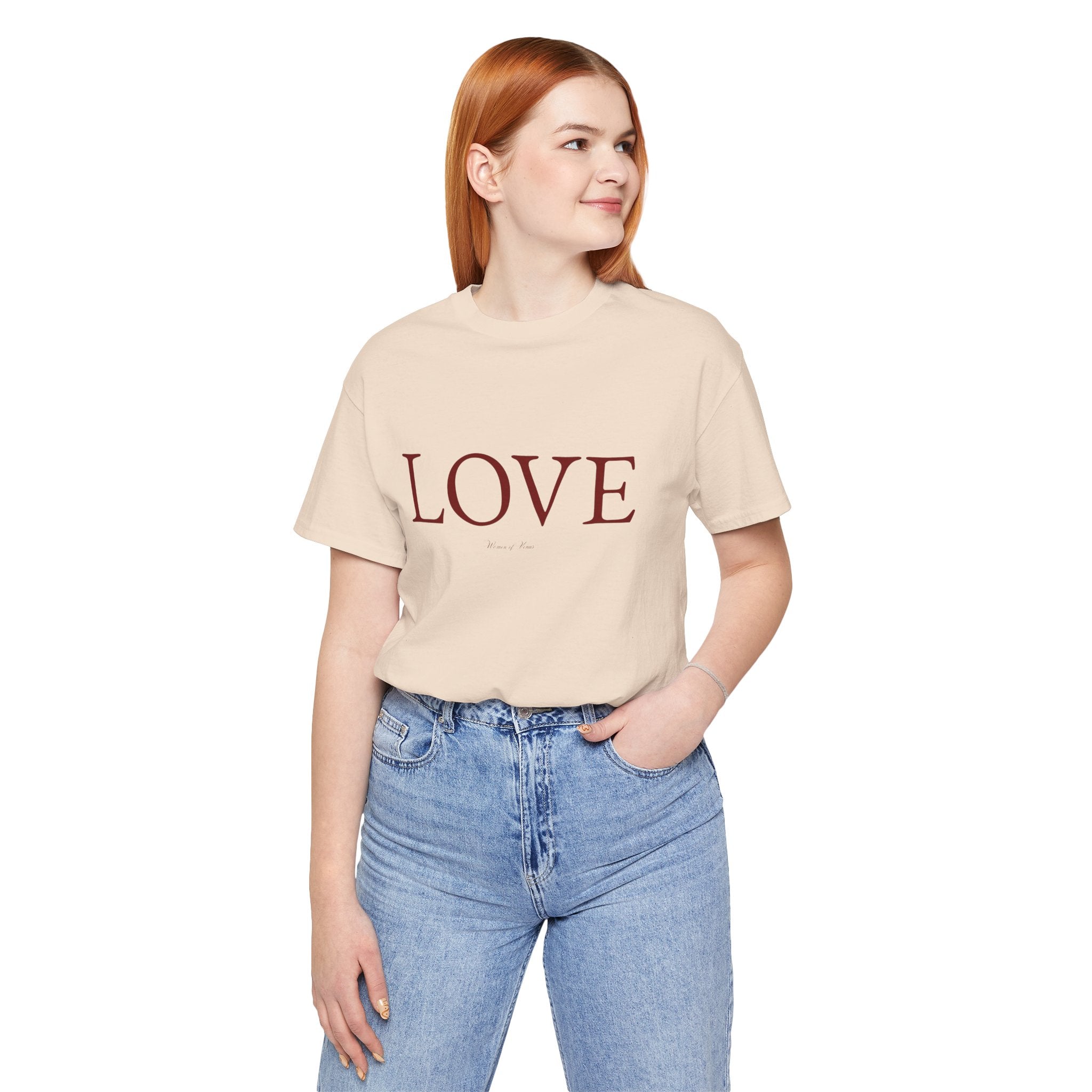 LOVE  Tee